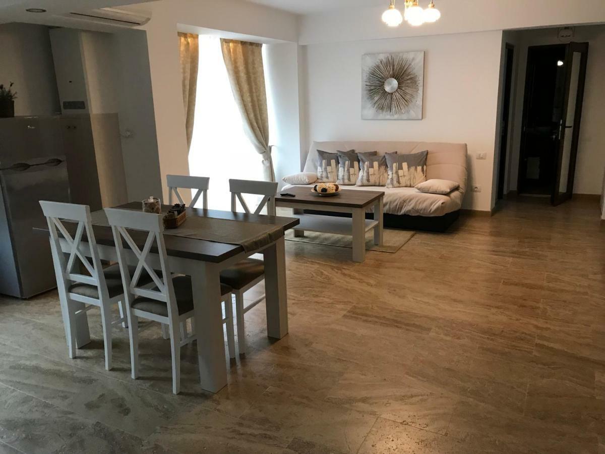 Apartament 2 Camere Ultracentral Râmnicu Vâlcea Екстериор снимка
